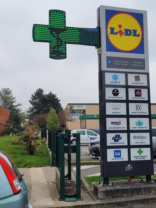 Joli T2, Terrasse Et Jardin, Ideal Pour Familles, A 15 Min De L'Aeroport Roissy Cdg Tremblay-en-France Ngoại thất bức ảnh